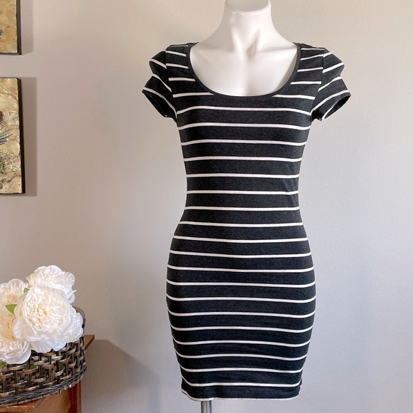 H&M Basic T-Shirt Dress Dark Gray Stripe Size XS - Picture 1 of 6